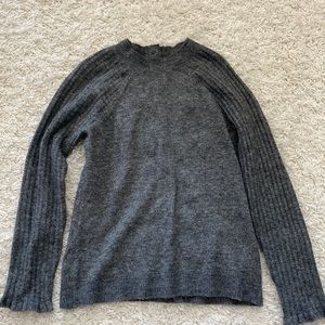 Abercrombie & Fitch gray sweater with ruffle sleeve